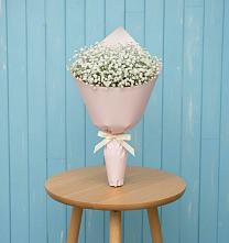 Букет цветов из:  Гипсофила в Добровольном