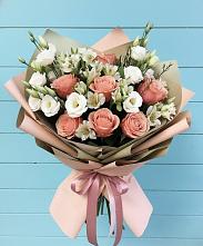 Букет цветов из:  Розы, Альстромерии и Лизиантусы в Добровольном