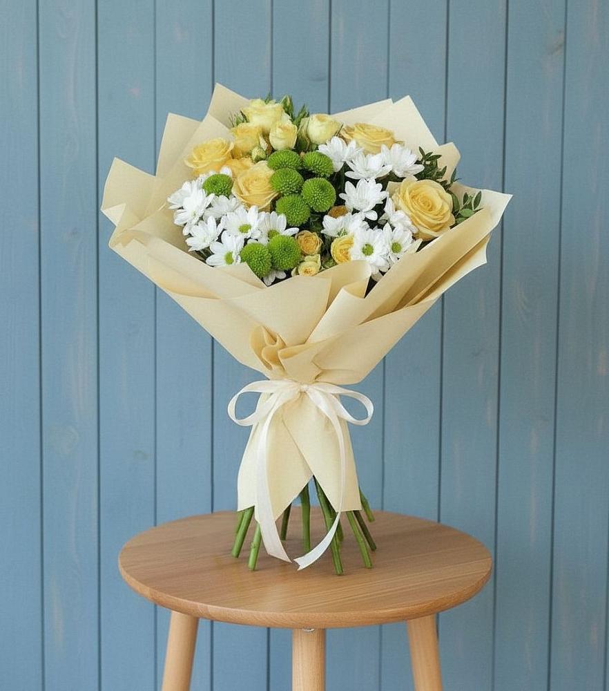 Букет цветов из: Хризантемы и Розы в Добровольном