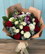Букет цветов из:  Розы и Альстромерии в Добровольном