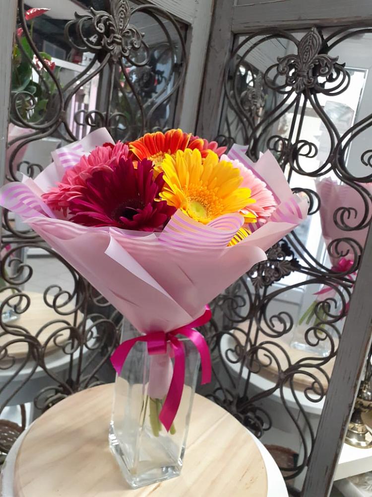 Букет цветов из: Герберы в Добровольном