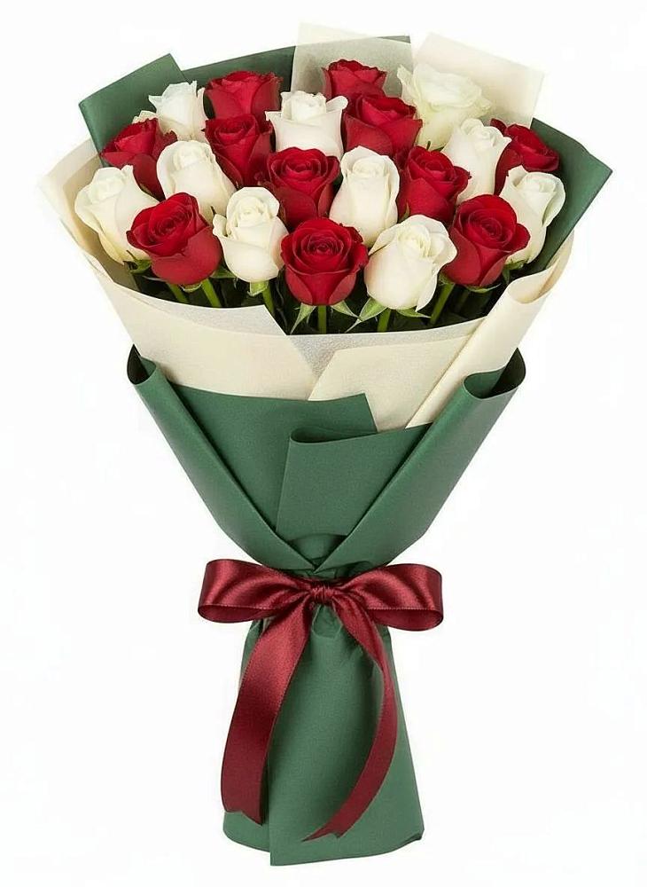 Букет Микс из красных и белых роз в Добровольном