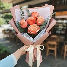 Букет цветов из:  Розы в Добровольном