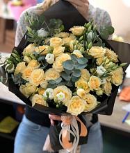 Букет цветов из:  Розы и Лизиантусы #REPLACE_PRED# Добровольном