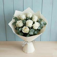 Букет Белые розы в Эвкалипте в Добровольном