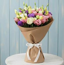 Букет цветов из:  Лизиантусы в Добровольном